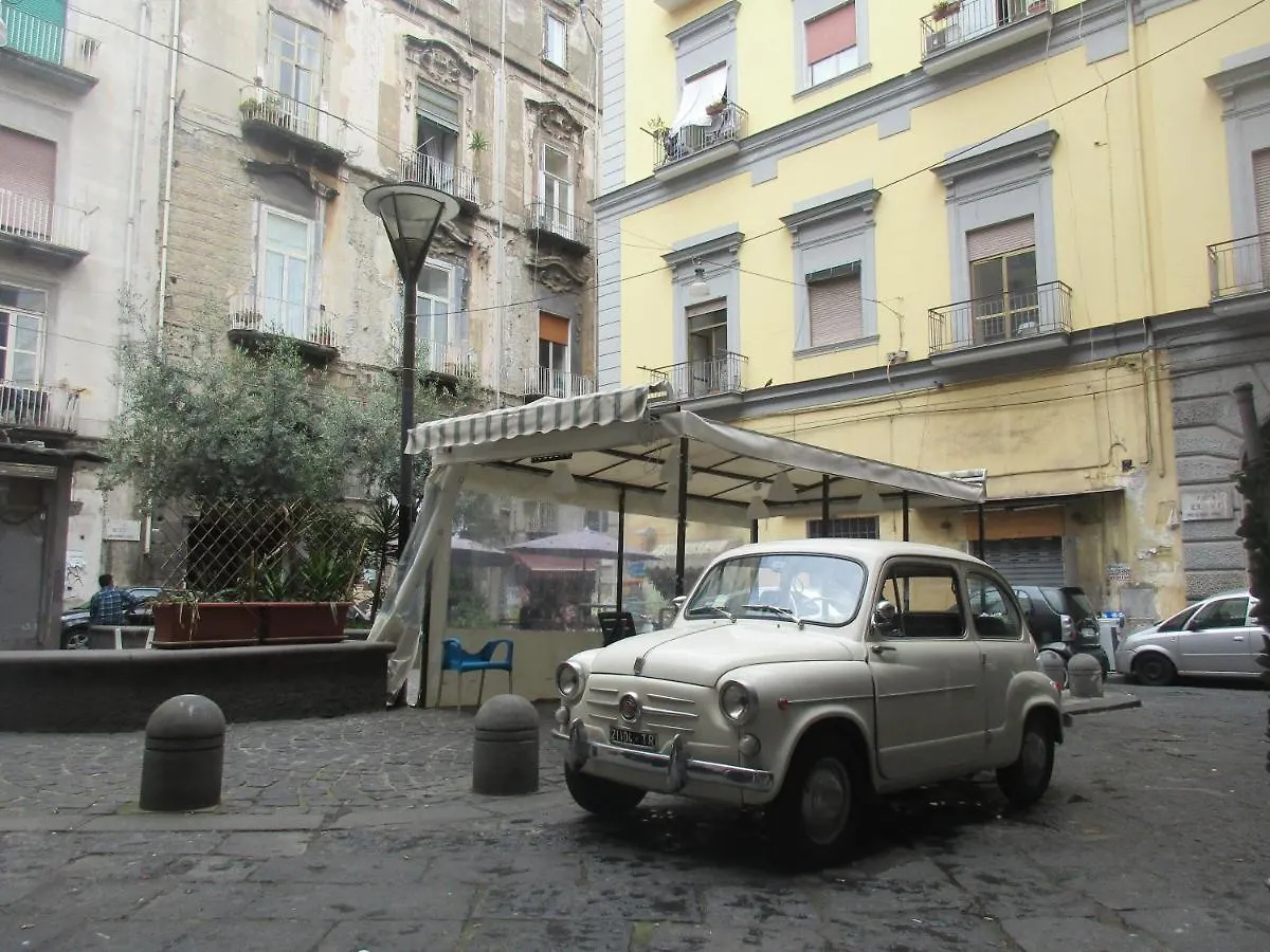 Bed and Breakfast Il Borghetto Napoli Bed & Breakfast